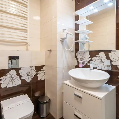 Blizej Morza 102 Z Prywatnym Garazem I Rowerami W Cenie コウォブジェク