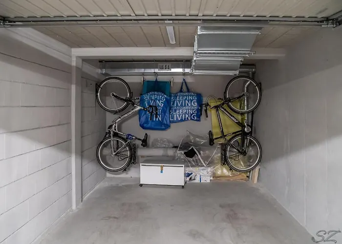 Blizej Morza 102 Z Prywatnym Garazem I Rowerami W Cenie 아파트